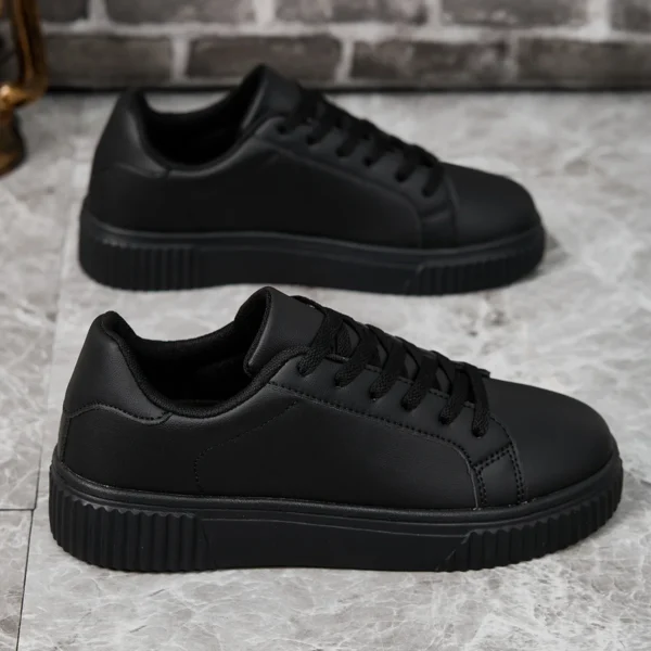 2024 New Men's Sneakers White Casual Shoes Fashion Couple Women Platform Flats All Matching Walking Sneakers for Men Board Shoes